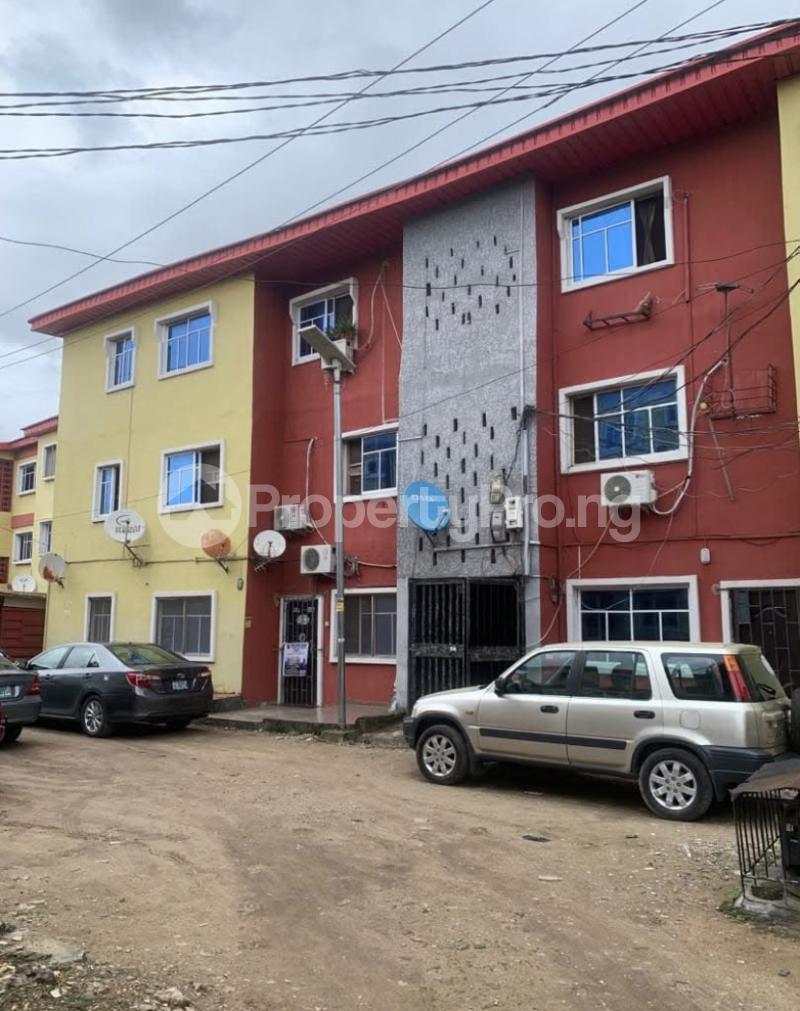 3 bedroom Flat / Apartment for rent By Ogunlana Drive Surulere Lagos