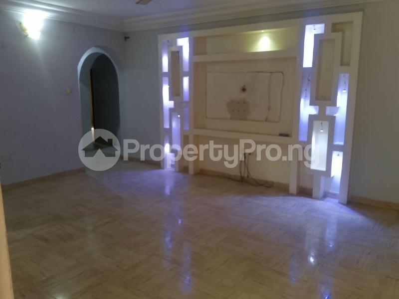3 bedroom Flat / Apartment for rent Wuse 2 Abuja