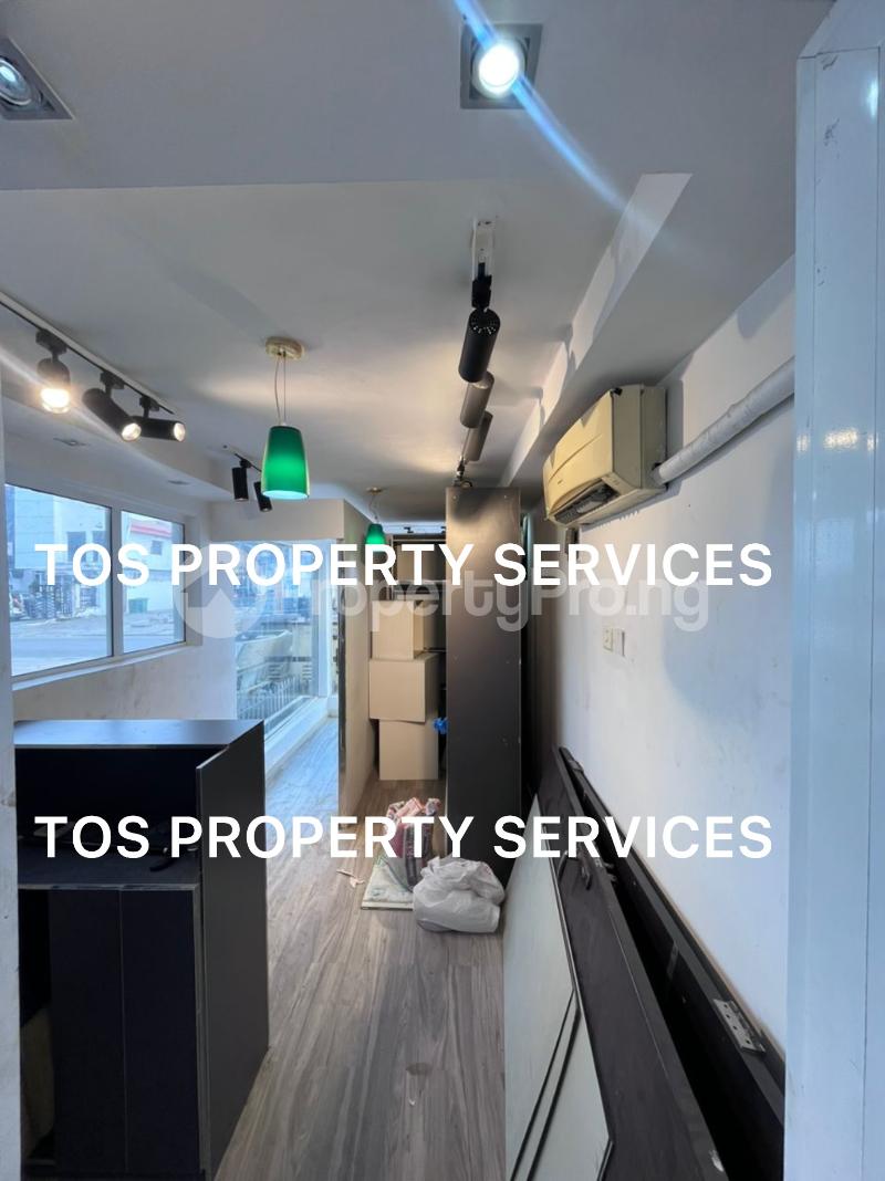 Commercial Property for rent Facing Busy Road @ Lekki Phase 1 Lekki Phase 1 Lekki Lagos