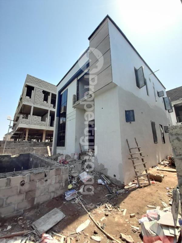 5 bedroom House for sale Orchid Road Lekki Lagos