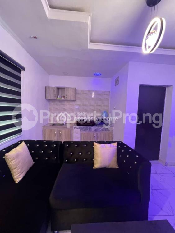 1 bedroom House for shortlet Eric moore Surulere Lagos - 0