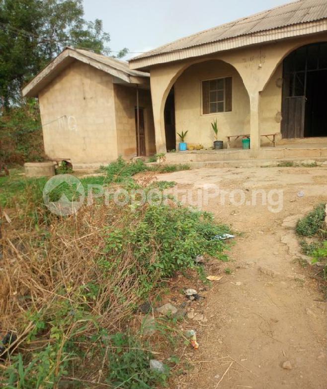 10 bedroom Flat / Apartment for sale Close To Federal University Of Abeokuta Beside Aaya Primary School Camp Obantoko Abeokuta Alabata Abeokuta Ogun