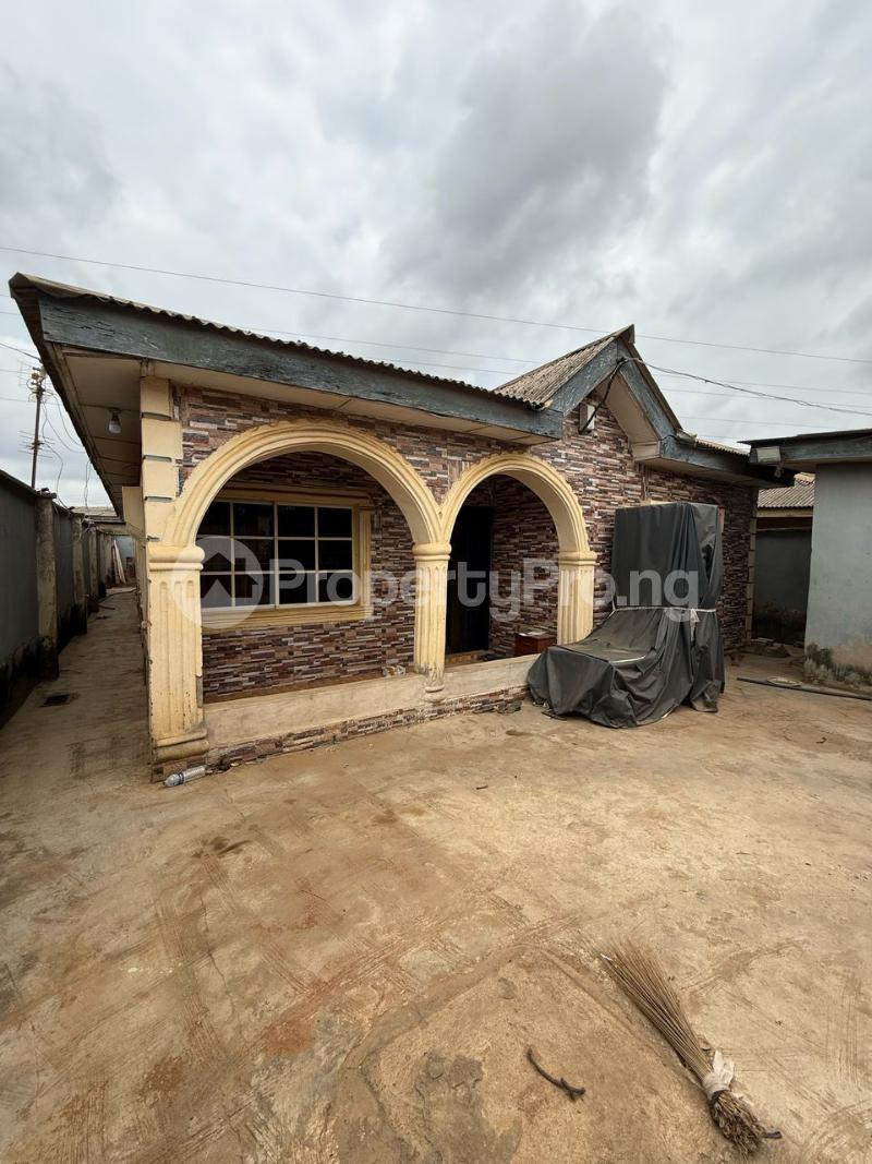 4 bedroom House for sale Ayobo Ipaja Lagos
