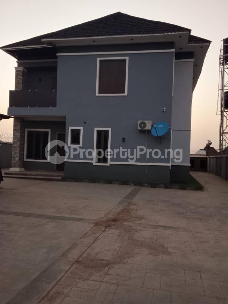 5 bedroom House for rent Jedo Road Lugbe Abuja Lugbe Abuja