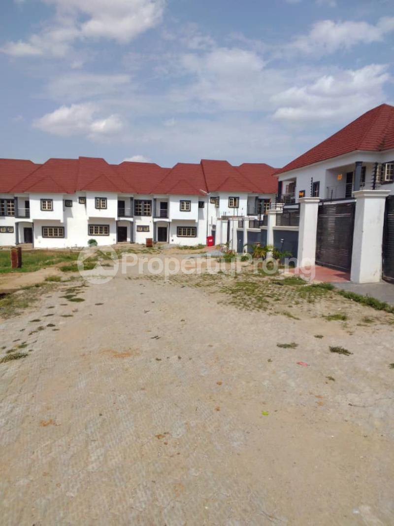 4 bedroom House for sale Airport Road Lugbe Abuja - 0