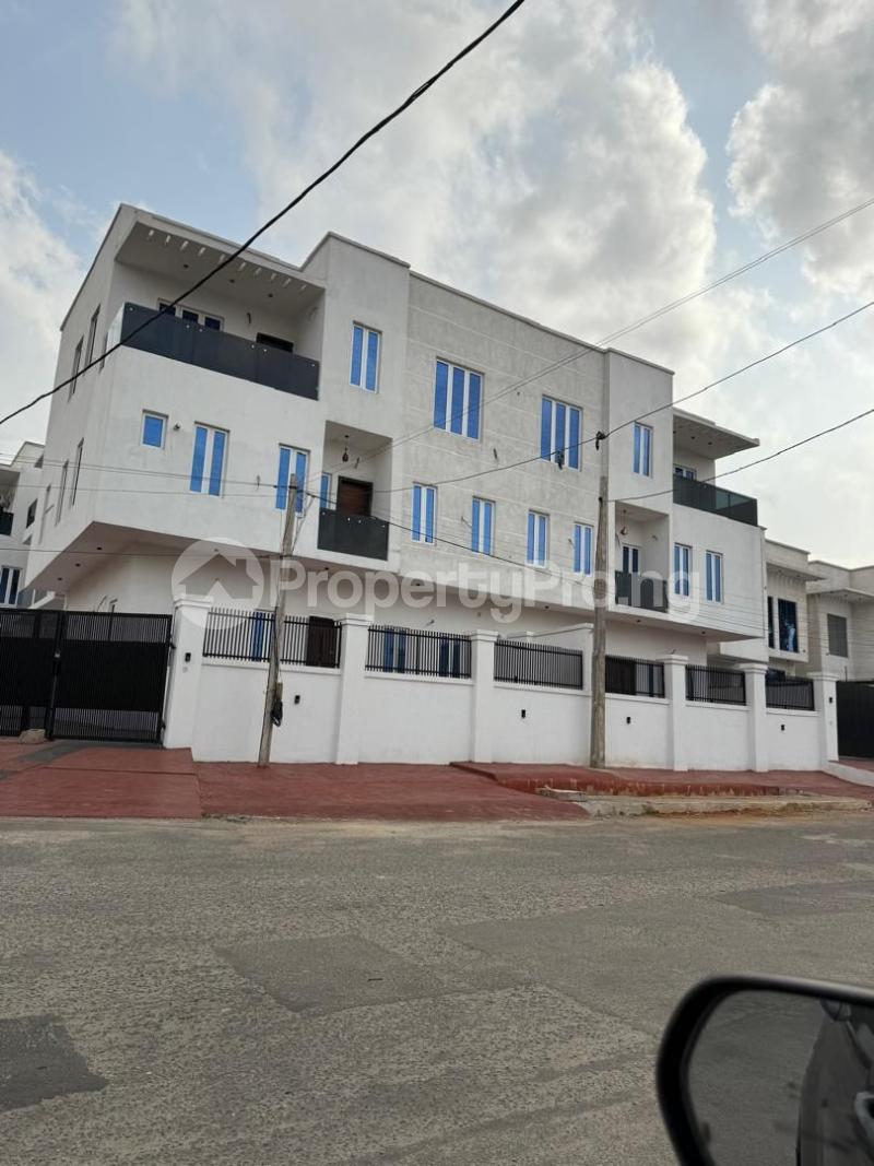 4 bedroom House for sale Omole phase 1 Ojodu Lagos