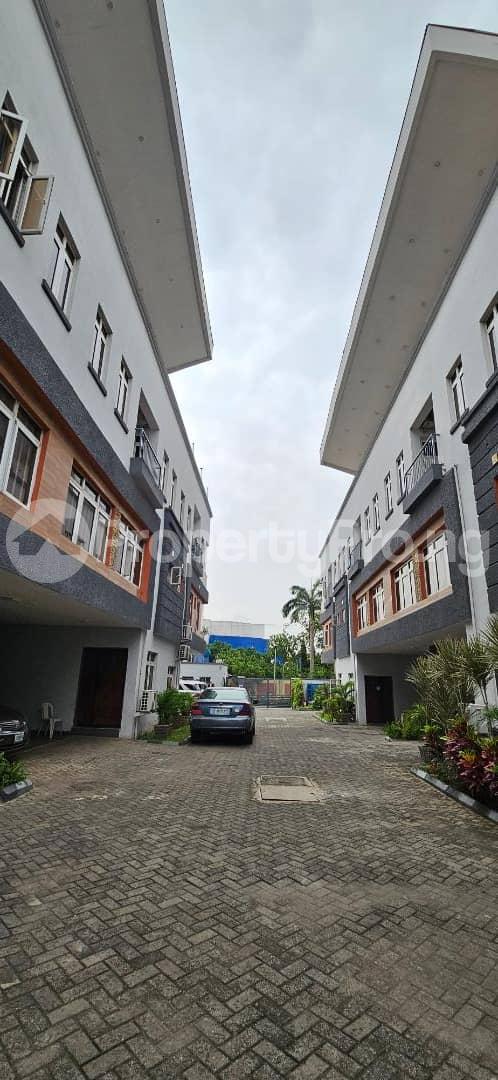 5 bedroom House for rent Shonibare Estate Maryland Lagos