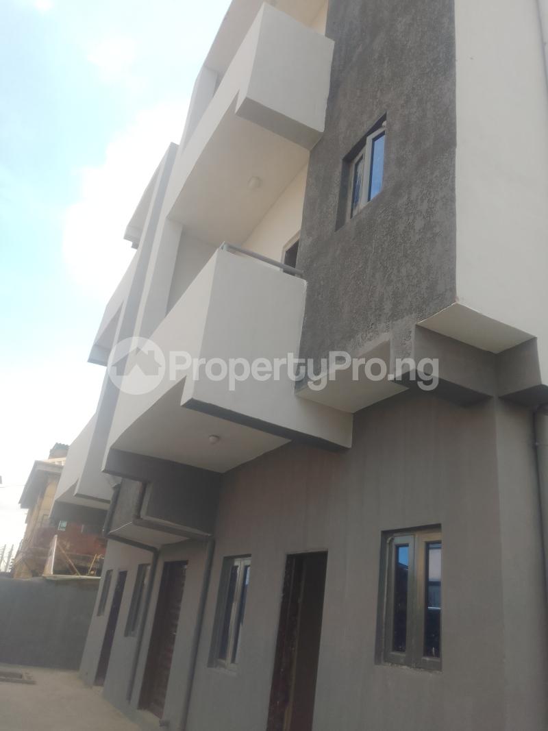 1 bedroom Flat / Apartment for rent Bariga Lagos