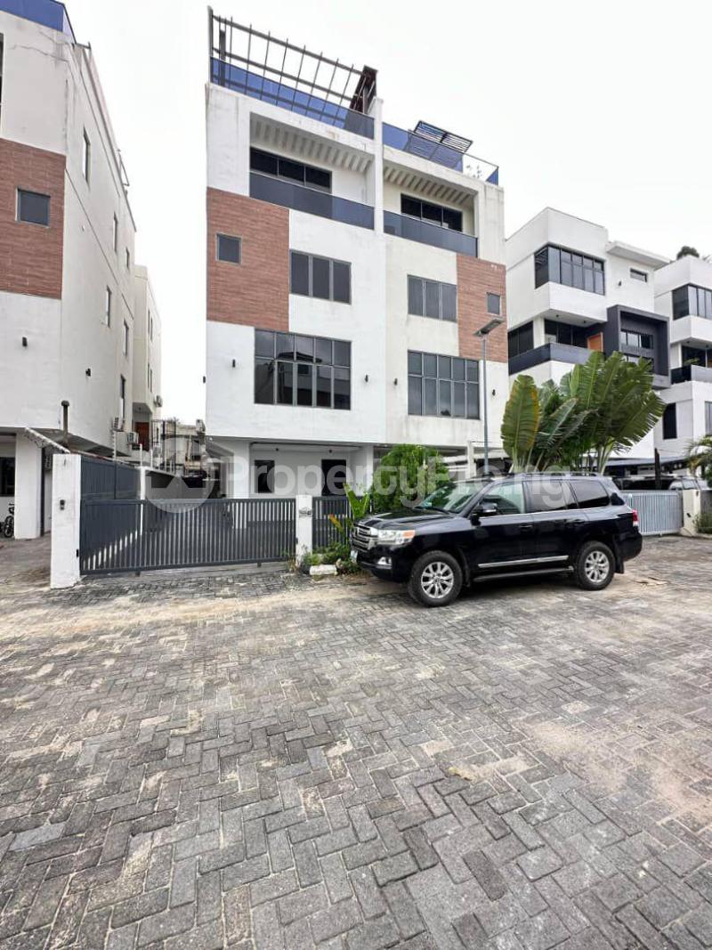 5 bedroom House for sale 3rd Avenue Road, Banana Island Ikoyi Lagos
