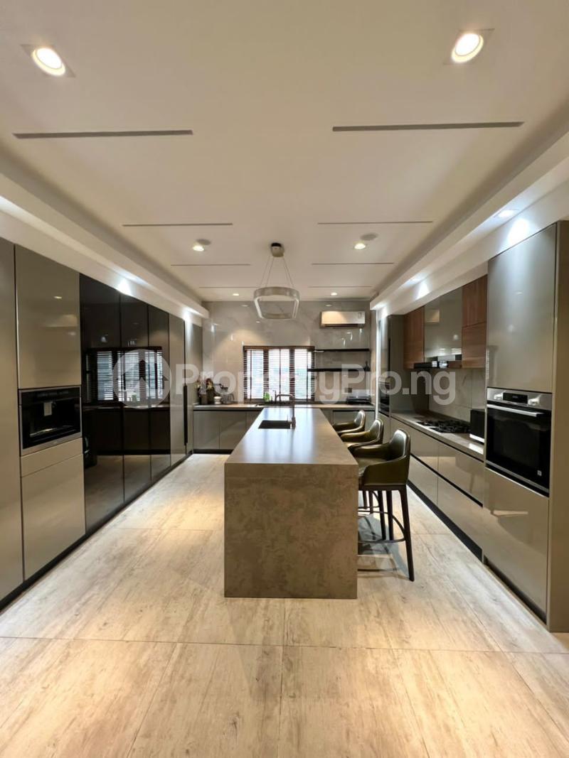 3 bedroom Flat / Apartment for sale Old Ikoyi Lagos