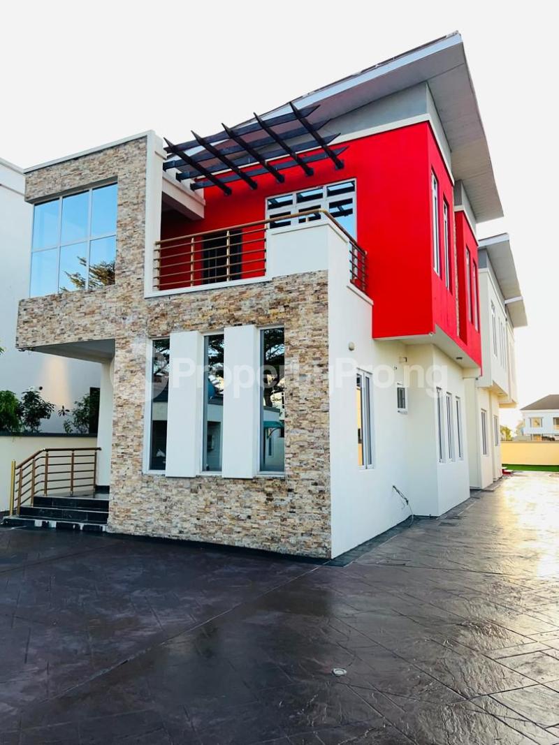 5 bedroom House for sale Pinnock Beach Estate Osapa london Lekki Lagos