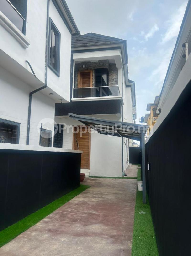 4 bedroom House for sale Oral Estate Second Tollgate chevron Lekki Lagos