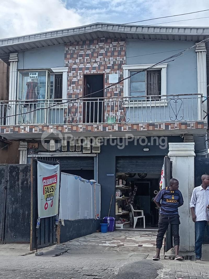2 bedroom House for sale Randle Avenue Surulere Lagos