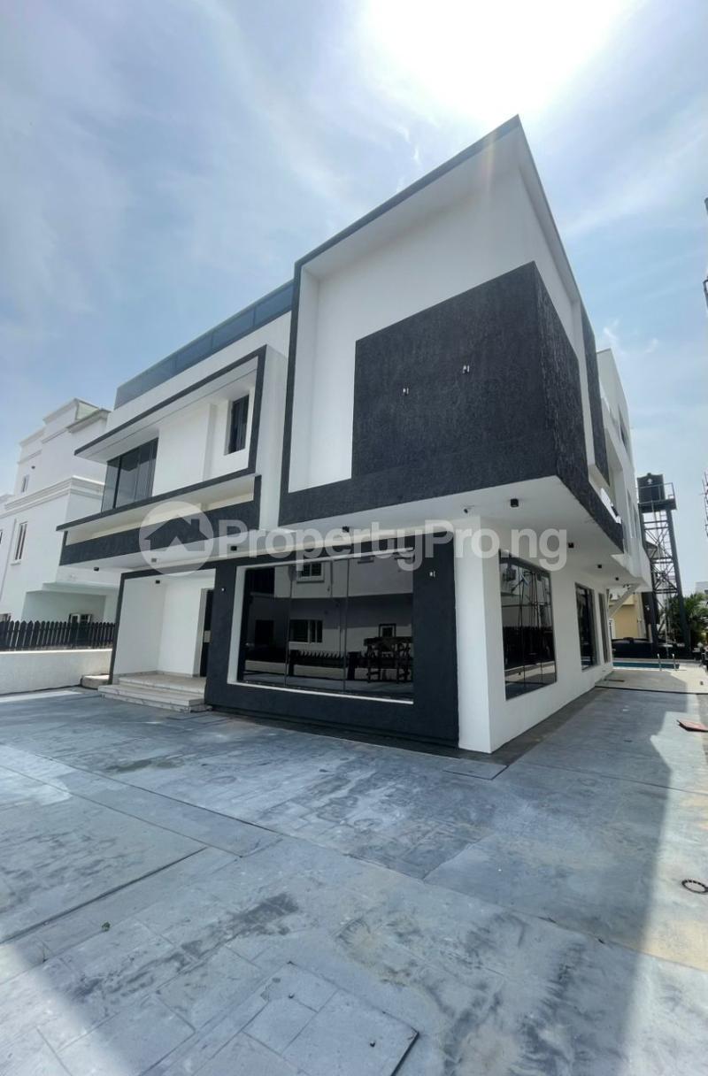 5 bedroom House for sale Pinnock Beach Estate Osapa london Lekki Lagos