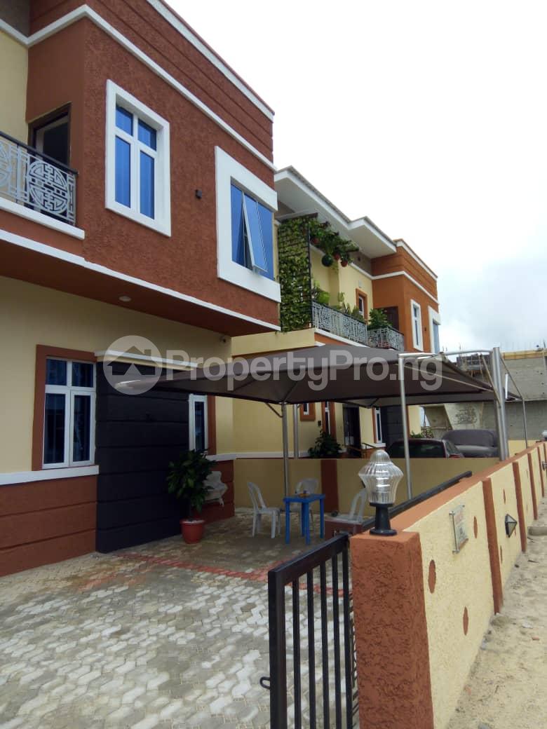 5 bedroom House for sale Orchid Hotel Road chevron Lekki Lagos