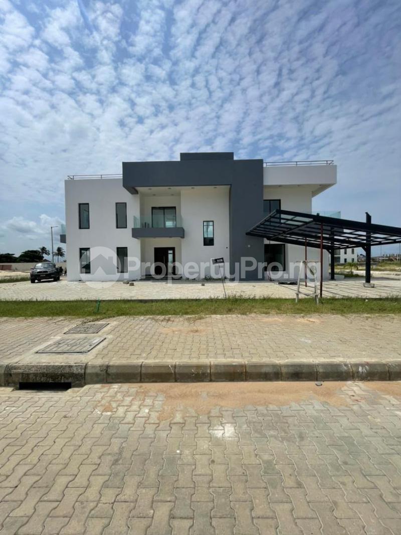 6 bedroom House for rent Mayegun Beach Estate Jakande Lekki Lagos