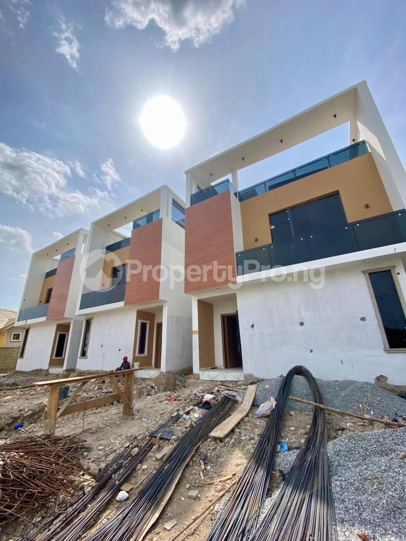 4 bedroom House for sale Millenuim/UPS Gbagada Lagos