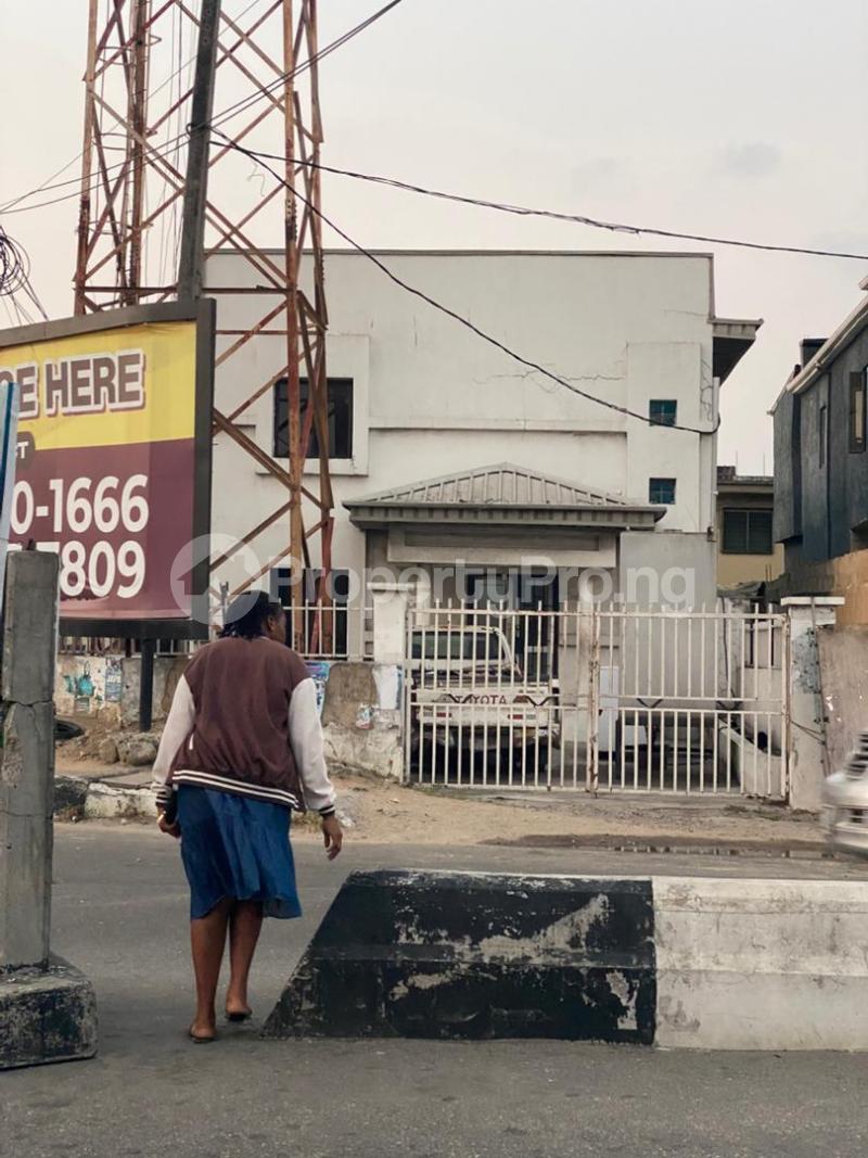 House for sale Ogunlana Surulere Lagos