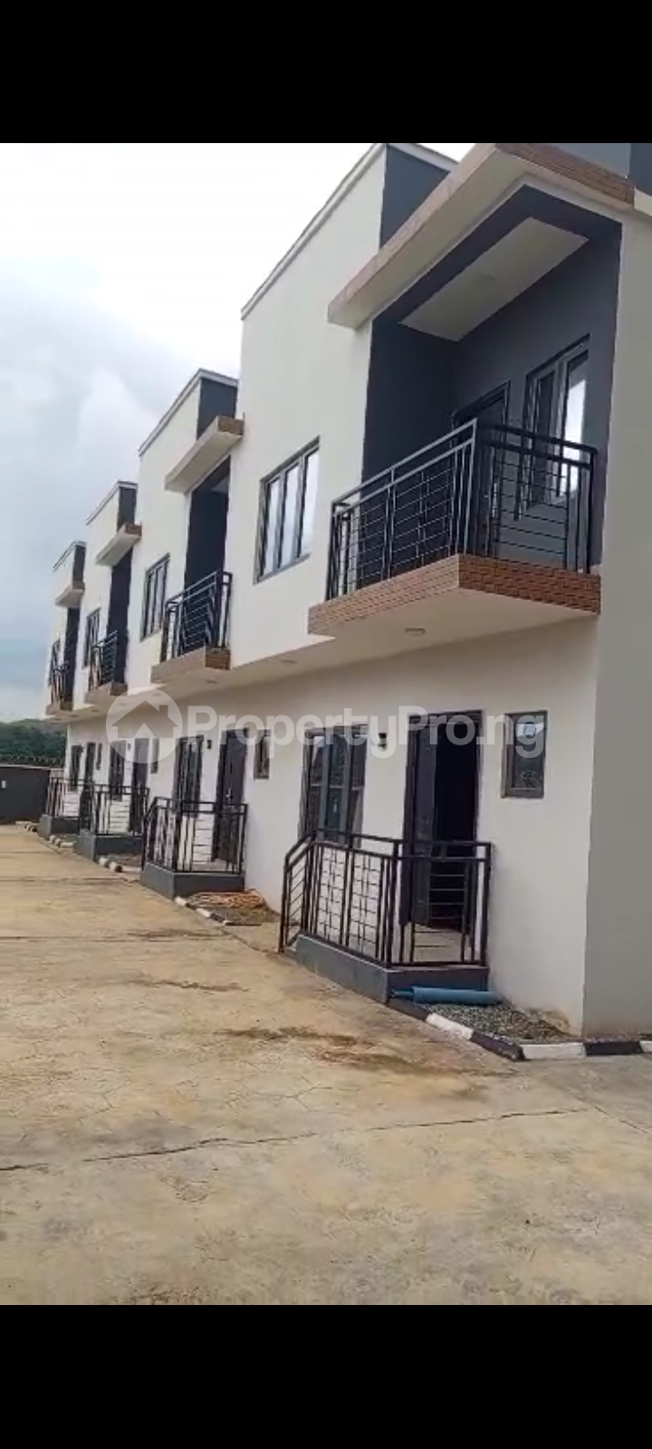2 bedroom House for sale Main Fo1 Kubwa Abuja