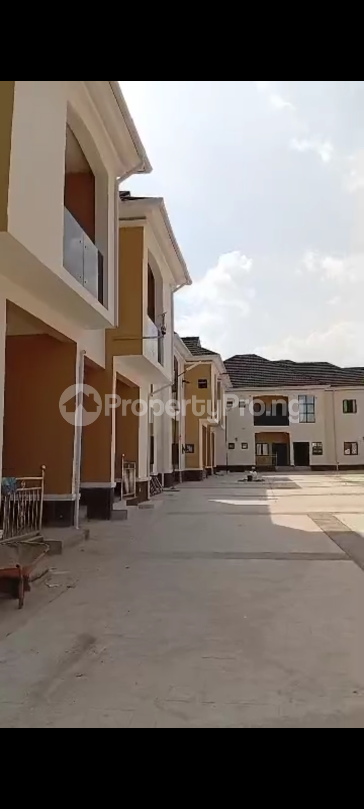 2 bedroom House for sale Arab Road Kubwa Abuja