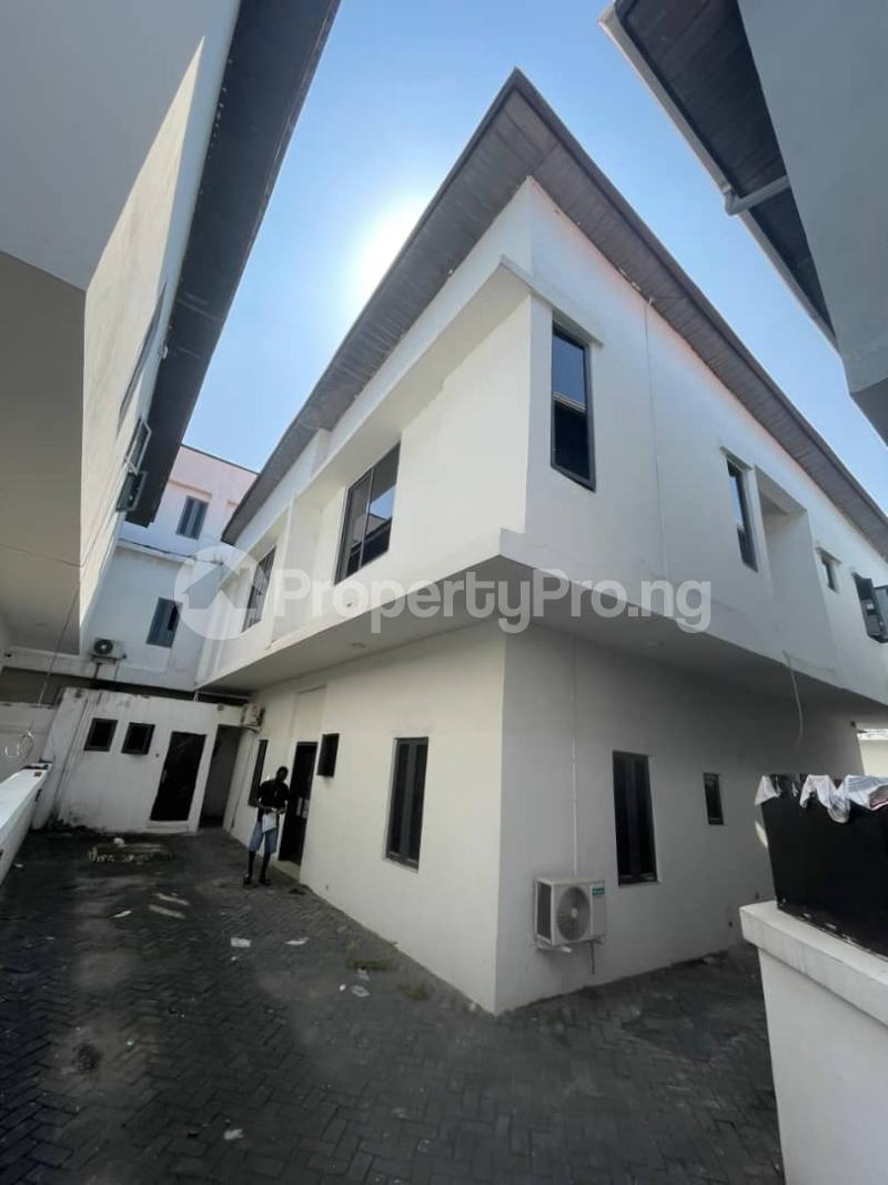 4 bedroom House for rent Ikate Lekki Lagos
