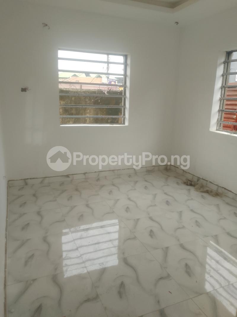 1 bedroom Flat / Apartment for rent Off Folagoro Somolu Shomolu Shomolu Lagos
