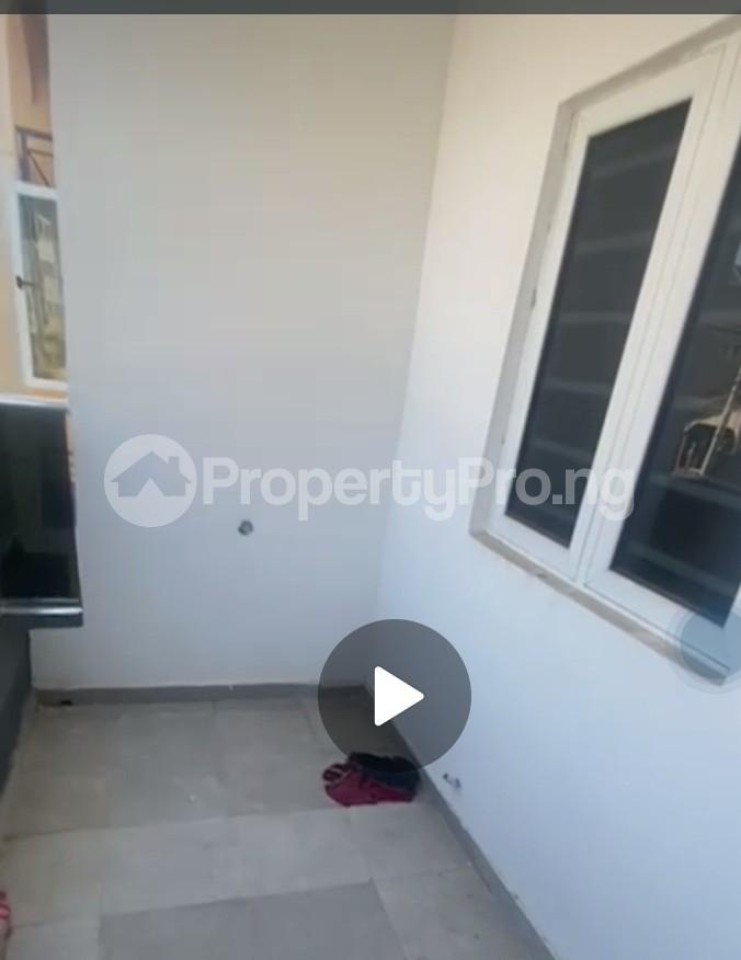 3 bedroom Flat / Apartment for rent Adekunle Yaba Lagos
