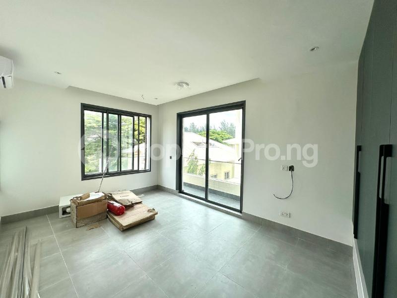 4 bedroom Flat / Apartment for rent Banana Island Ikoyi Lagos