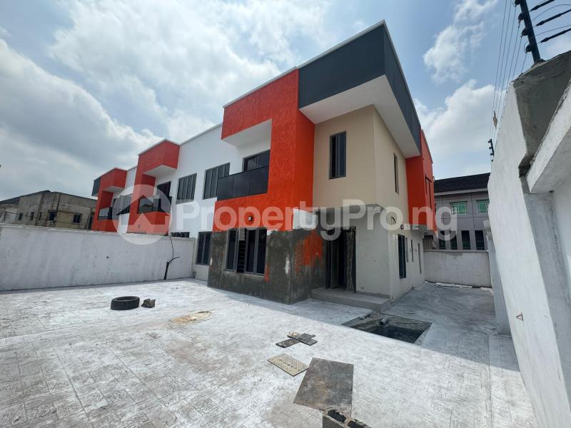 4 bedroom House for sale Millenuim/UPS Gbagada Lagos