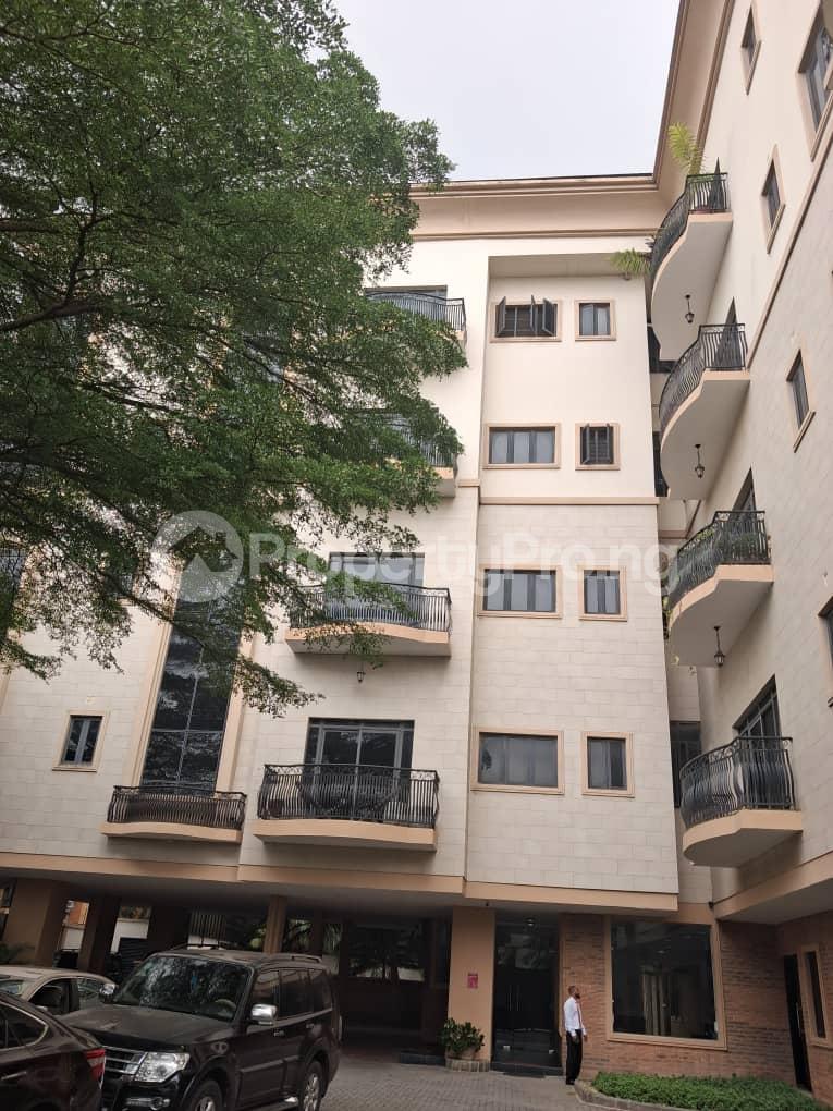 3 bedroom Flat / Apartment for sale ONIRU Victoria Island Lagos