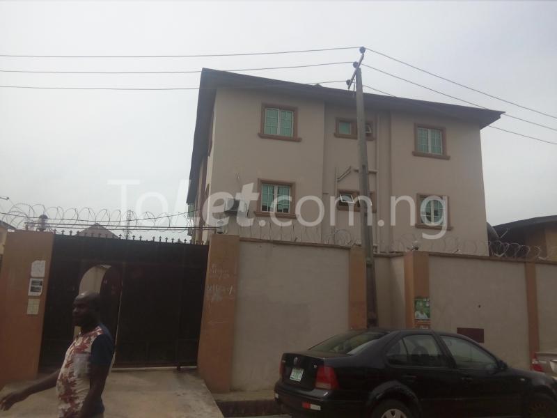 2 bedroom Flat / Apartment for rent Akiyanmi Street Ojuelegba Surulere Lagos