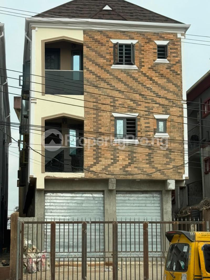 Flat / Apartment for rent Shomolu Shomolu Lagos