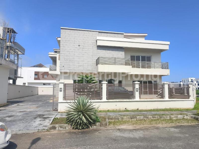 5 bedroom House for sale Pinnock Beach Estate Osapa london Lekki Lagos