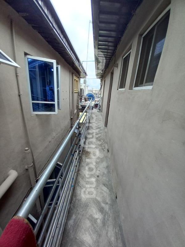 1 bedroom Flat / Apartment for rent Off St Finbars Road Akoka Yaba Lagos