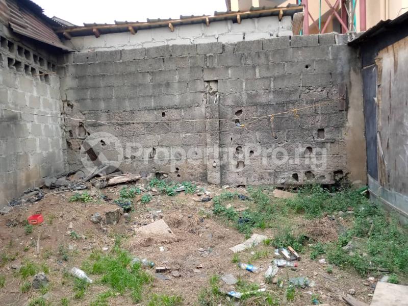 5 bedroom Commercial Property for rent Mushin Mushin Lagos - 0