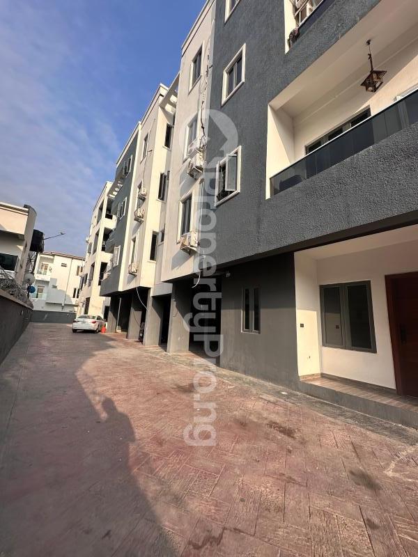 3 bedroom House for sale Chevron Toll Gate, chevron Lekki Lagos