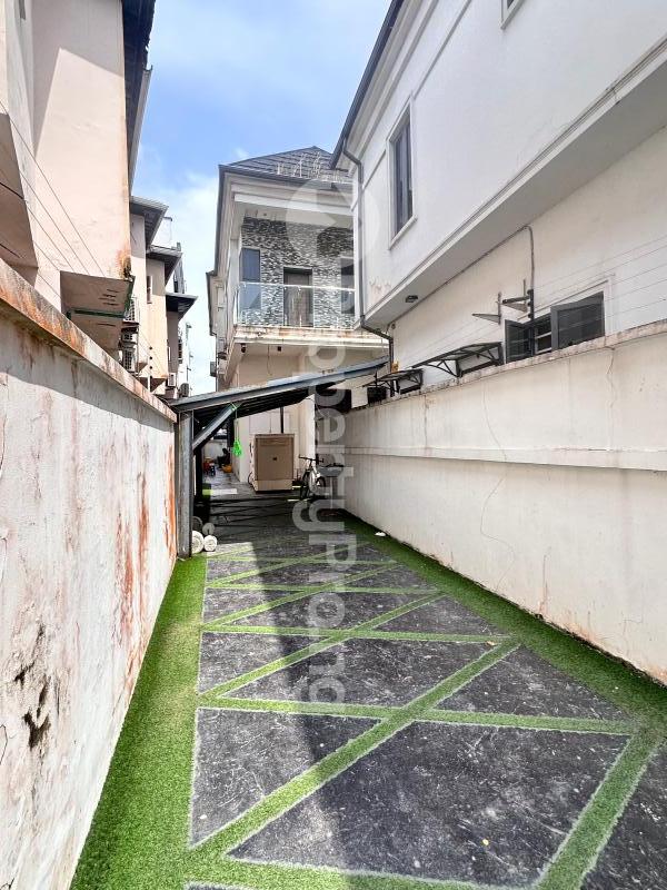 4 bedroom House for rent Royal Pine Estate Orchid Lekki Lagos