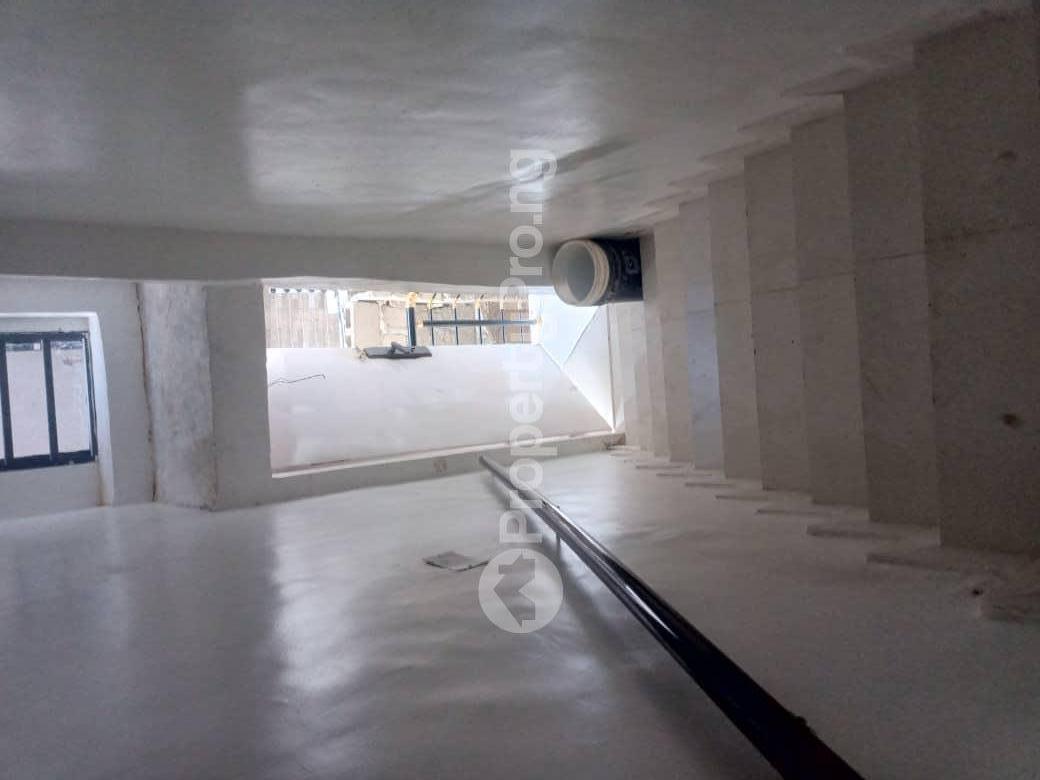 10 bedroom Commercial Property for sale  Ogudu Lagos - 0