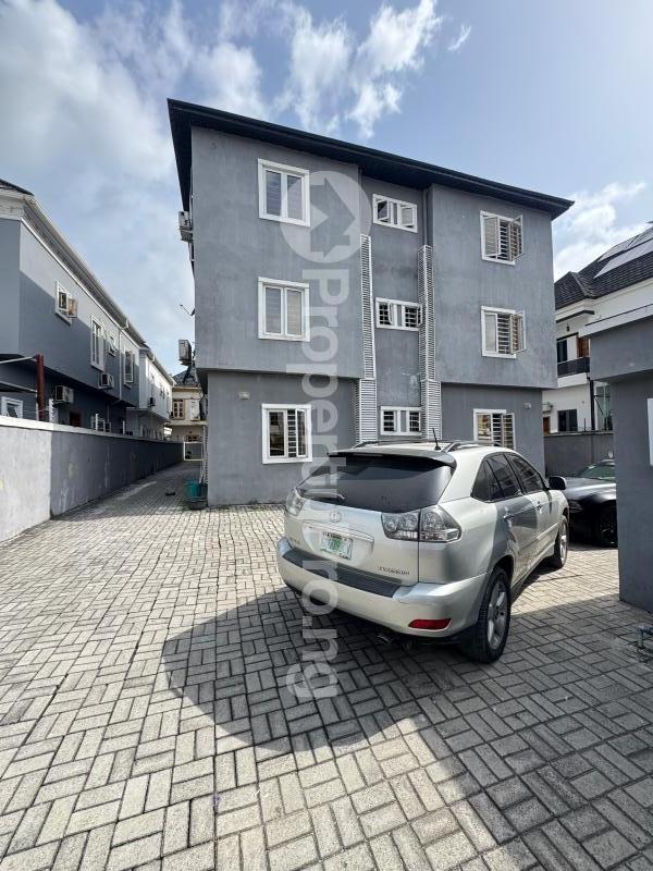 3 bedroom Flat / Apartment for rent Osapa london Lekki Lagos