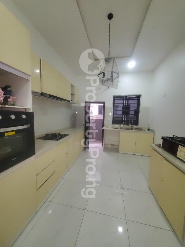 Flat / Apartment for rent Ologolo Lekki Lagos