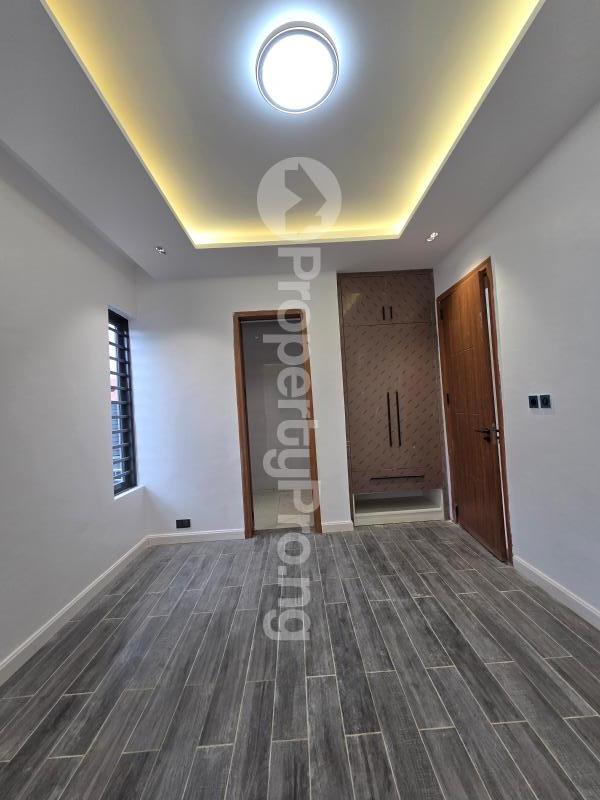 5 bedroom House for sale Adeniyi Jones Ikeja Lagos