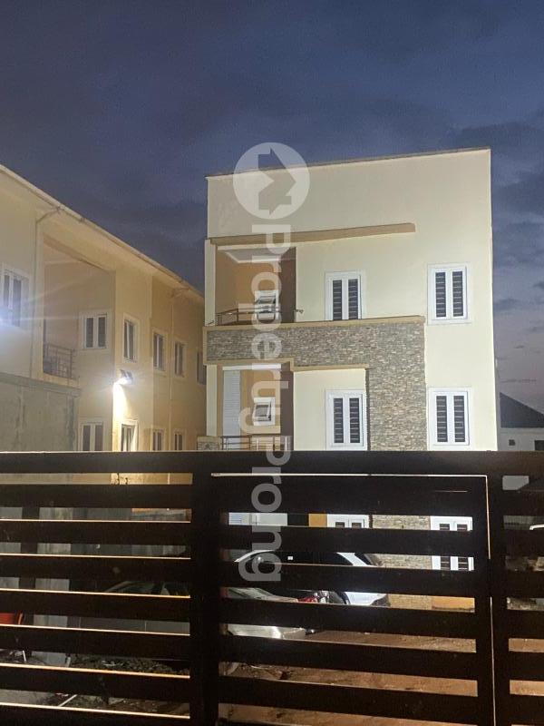 4 bedroom House for rent 2nd Avenue Gwarinpa Abuja