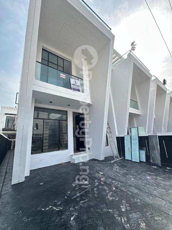 4 bedroom House for rent Ikota Lekki Lagos