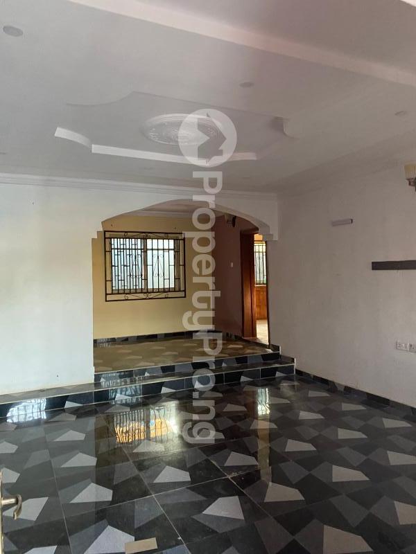 3 bedroom Flat / Apartment for rent Akobo Ibadan Oyo