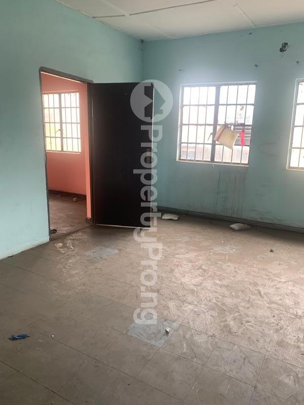 Commercial Property for rent Ogba Bus-stop Ogba Lagos