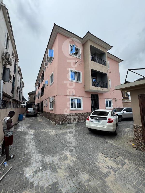 3 bedroom Flat / Apartment for rent  Osapa london Lekki Lagos