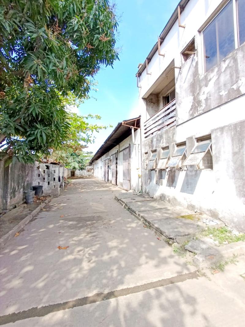 Commercial Property for sale Eric moore Surulere Lagos - 1