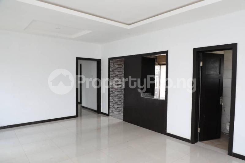 4 bedroom House for sale Creek Avenue Court Phase 2 Ikota, Lekki.* Ikota Lekki Lagos