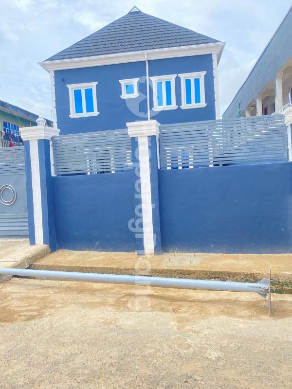 2 bedroom House for rent Mafoluku Oshodi Lagos
