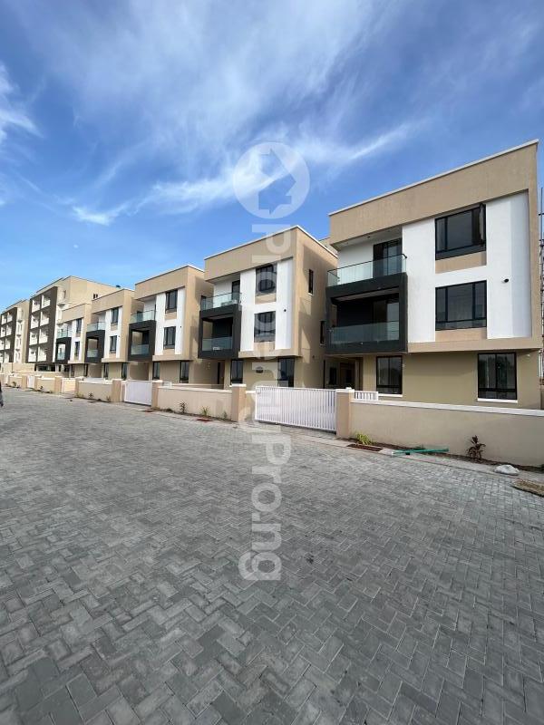5 bedroom House for sale  Osapa london Lekki Lagos